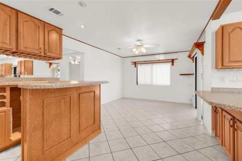 House in Port Charlotte, Florida 3 bedrooms, 161.93 sq.m. № 2120093 - photo 24