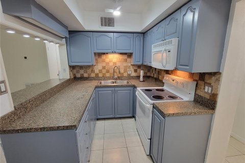 Купить виллу или дом в Сарасота, Флорида 10 комнат, 170.57м2, № 2106766 - фото 19
