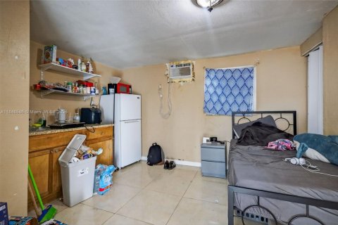 Villa ou maison à vendre à Hialeah, Floride: 5 chambres, 137.96 m2 № 1852239 - photo 23
