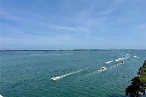 Condo in Miami, Florida, 2 bedrooms  № 2026721 - photo 6