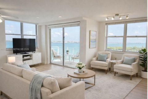 Condo in Miami, Florida, 2 bedrooms  № 2026721