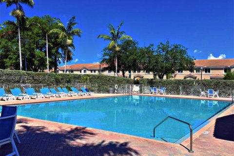 Touwnhouse à vendre à Homestead, Floride: 4 chambres, 172.05 m2 № 2066173 - photo 2