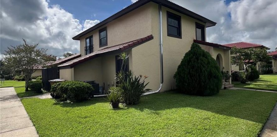 Townhouse in Kissimmee, Florida 3 bedrooms, 147.34 sq.m. № 1876830