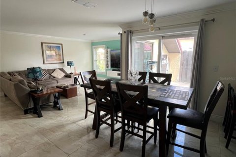Townhouse in Kissimmee, Florida 3 bedrooms, 147.34 sq.m. № 1876830 - photo 7