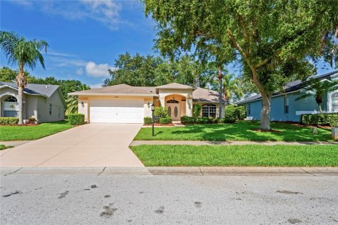 House in Hudson, Florida 3 bedrooms, 169.92 sq.m. № 1800108 - photo 1