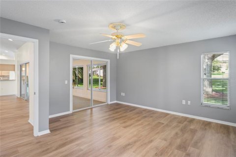 House in Hudson, Florida 3 bedrooms, 169.92 sq.m. № 1800108 - photo 19