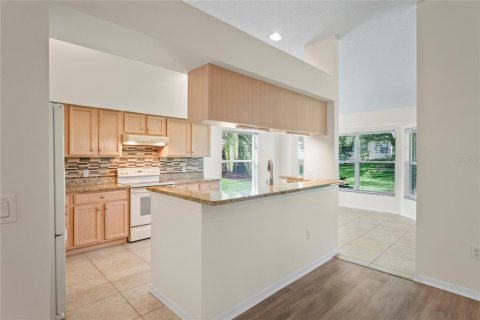 House in Hudson, Florida 3 bedrooms, 169.92 sq.m. № 1800108 - photo 8
