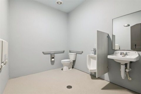 Adosado en venta en Osteen, Florida, 4 dormitorios, 163.32 m2 № 2430364 - foto 19