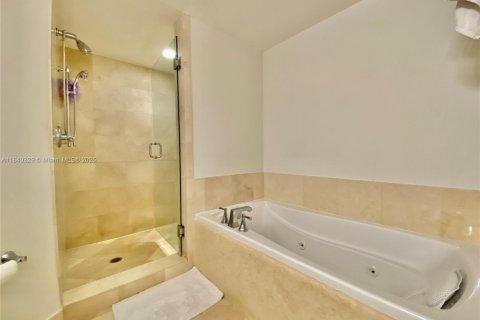 Copropriété à vendre à Aventura, Floride: 3 chambres, 148.64 m2 № 1958503 - photo 15