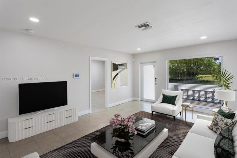 House in Oakland Park, Florida 3 bedrooms, 125.42 sq.m. № 2024696 - photo 11