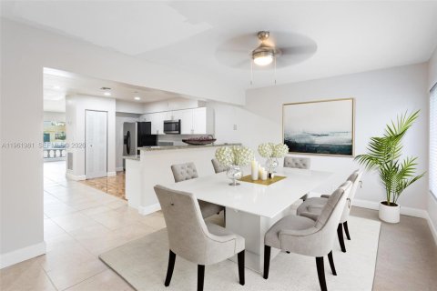 House in Oakland Park, Florida 3 bedrooms, 125.42 sq.m. № 2024696 - photo 30