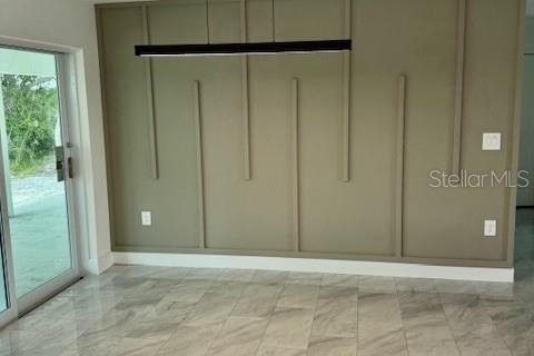 House in Lehigh Acres, Florida 3 bedrooms, 150.13 sq.m. № 1822992 - photo 6