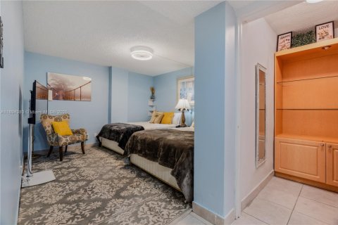Copropriété à louer à Sunny Isles Beach, Floride: 1 chambre, 63.17 m2 № 1949055 - photo 25
