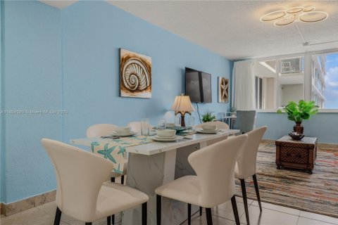 Copropriété à louer à Sunny Isles Beach, Floride: 1 chambre, 63.17 m2 № 1949055 - photo 15
