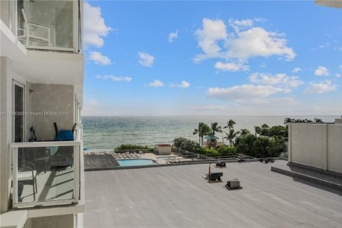 Copropriété à louer à Sunny Isles Beach, Floride: 1 chambre, 63.17 m2 № 1949055 - photo 8