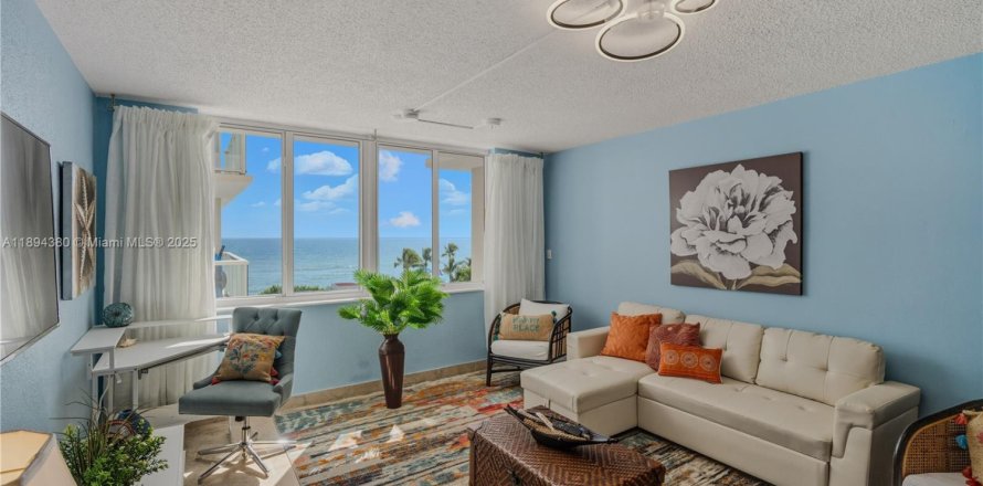 Condo à Sunny Isles Beach, Floride, 1 chambre № 1949055