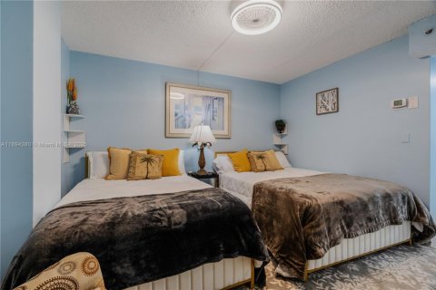 Copropriété à louer à Sunny Isles Beach, Floride: 1 chambre, 63.17 m2 № 1949055 - photo 24