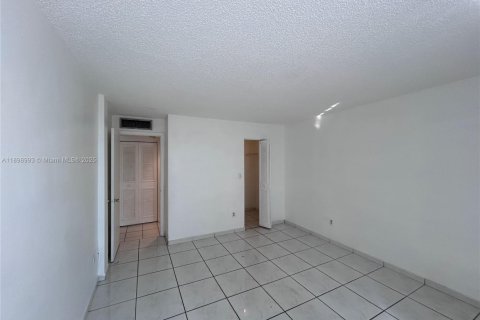 Apartment in Miami, Florida 2 bedrooms, 84.17 sq.m. № 1952456 - photo 12