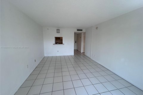 Apartment in Miami, Florida 2 bedrooms, 84.17 sq.m. № 1952456 - photo 21