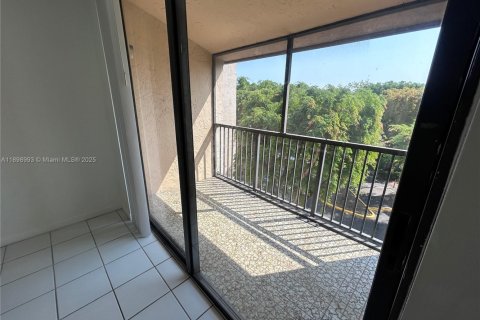 Apartment in Miami, Florida 2 bedrooms, 84.17 sq.m. № 1952456 - photo 28