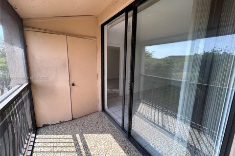 Apartment in Miami, Florida 2 bedrooms, 84.17 sq.m. № 1952456 - photo 20
