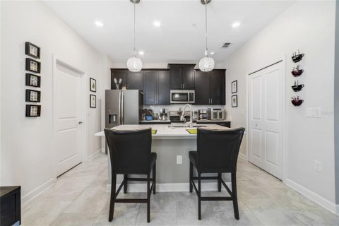 Adosado en venta en Orlando, Florida, 3 dormitorios, 159.51 m2 № 1825407 - foto 3