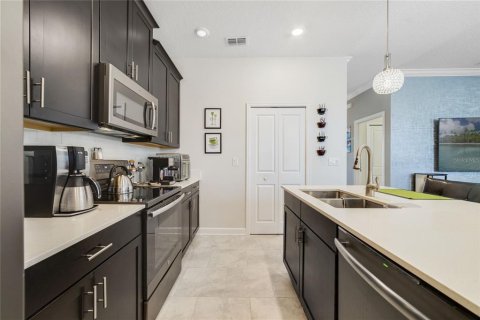 Adosado en venta en Orlando, Florida, 3 dormitorios, 159.51 m2 № 1825407 - foto 4