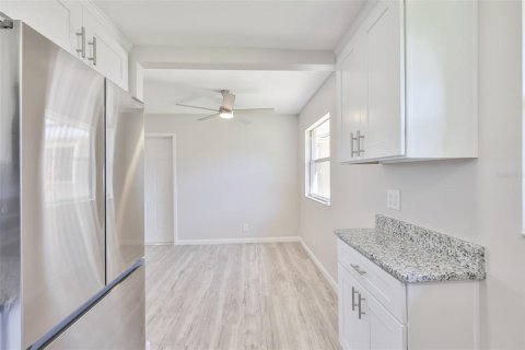 Купить кондоминиум в Сан-Сити-Центр, Флорида 5 комнат, 89.19м2, № 2207679 - фото 15