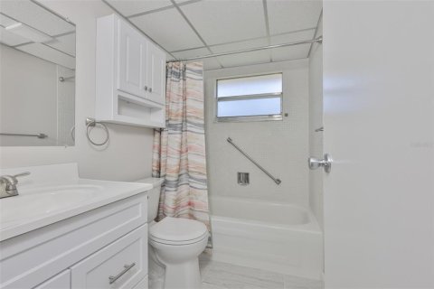 Купить кондоминиум в Сан-Сити-Центр, Флорида 5 комнат, 89.19м2, № 2207679 - фото 24