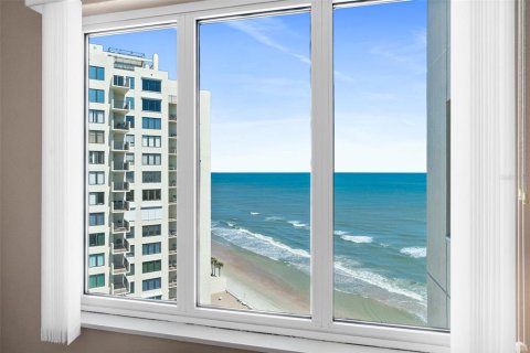 Condominio en venta en Daytona Beach Shores, Florida, 3 dormitorios, 154.96 m2 № 1673464 - foto 3