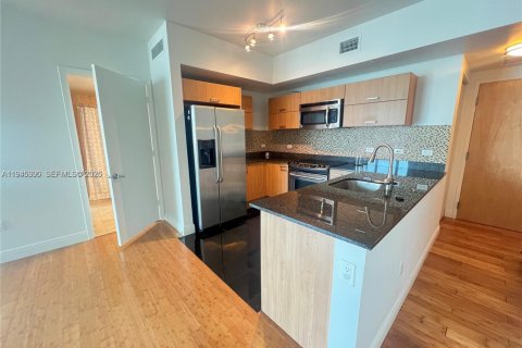 Купить кондоминиум в Майами, Флорида 2 спальни, 95.69м2, № 2005456 - фото 3