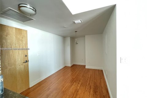 Купить кондоминиум в Майами, Флорида 2 спальни, 95.69м2, № 2005456 - фото 4