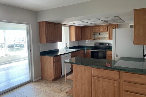 House in Bradenton, Florida 3 bedrooms, 164.25 sq.m. № 2215052 - photo 6