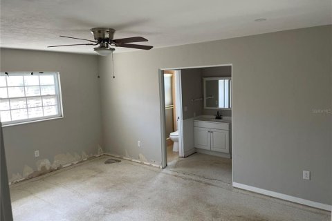 House in Bradenton, Florida 3 bedrooms, 164.25 sq.m. № 2215052 - photo 8