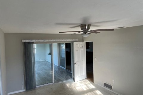 House in Bradenton, Florida 3 bedrooms, 164.25 sq.m. № 2215052 - photo 10