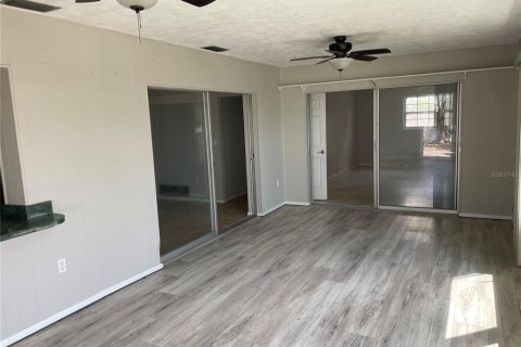 House in Bradenton, Florida 3 bedrooms, 164.25 sq.m. № 2215052 - photo 19