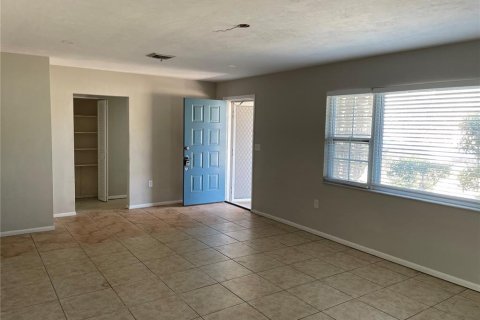 House in Bradenton, Florida 3 bedrooms, 164.25 sq.m. № 2215052 - photo 5