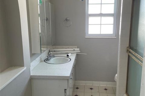 House in Bradenton, Florida 3 bedrooms, 164.25 sq.m. № 2215052 - photo 15