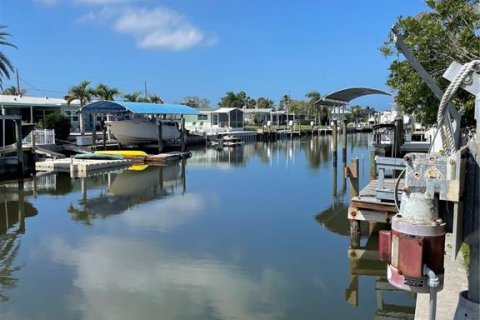 House in Bradenton, Florida 3 bedrooms, 164.25 sq.m. № 2215052 - photo 27