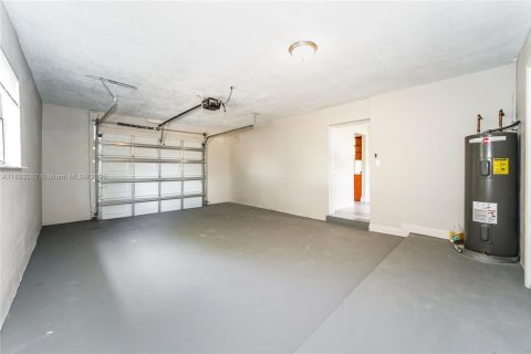 Снять в аренду виллу или дом в Холливуд, Флорида 4 спальни, 166.11м2, № 1945253 - фото 14