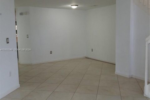 Townhouse in Miramar, Florida 3 bedrooms № 2066416 - photo 7