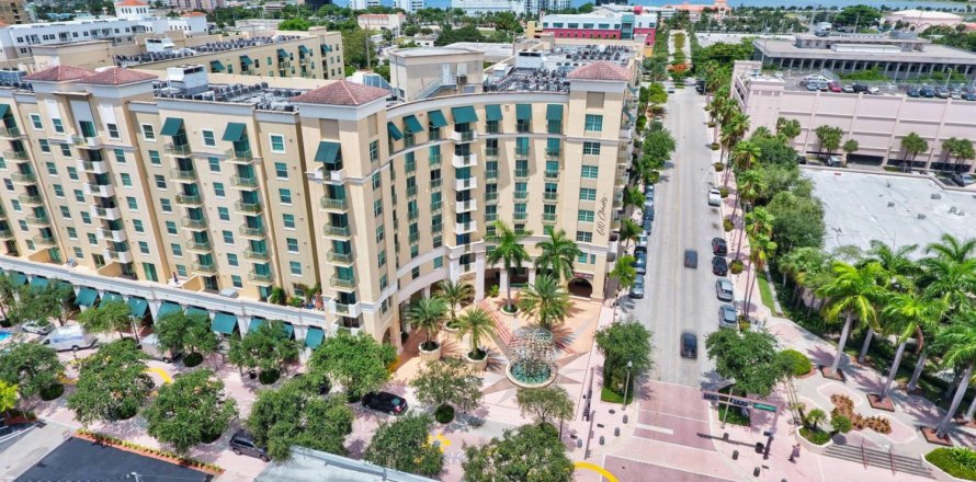 Condo in West Palm Beach, Florida, 2 bedrooms № 1179464