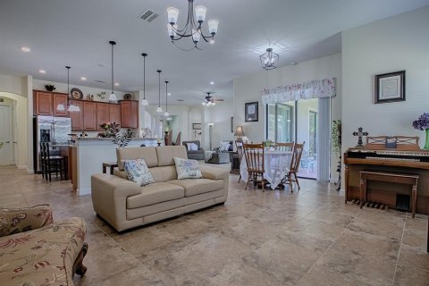 Villa ou maison à vendre à Davenport, Floride: 4 chambres, 292.18 m2 № 1616187 - photo 19