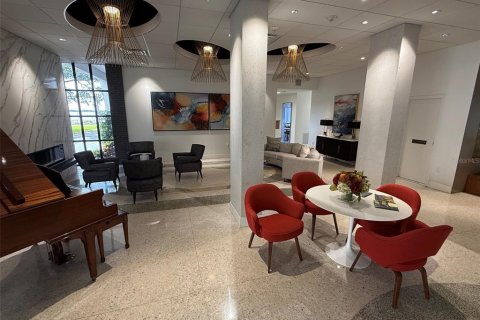 Condo in Tampa, Florida, 1 bedroom  № 2390900 - photo 6