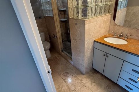 Condo in Tampa, Florida, 1 bedroom  № 2390900 - photo 14
