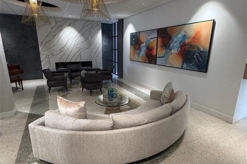 Condo in Tampa, Florida, 1 bedroom  № 2390900 - photo 7