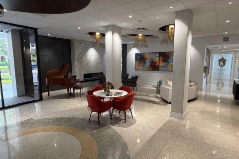 Condo in Tampa, Florida, 1 bedroom  № 2390900 - photo 5