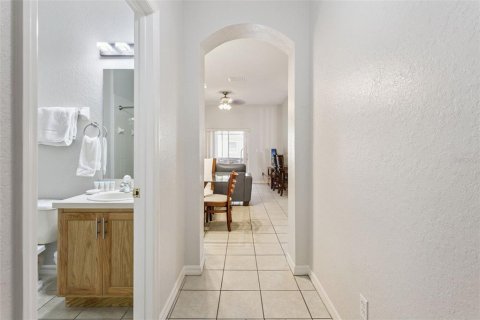 Adosado en venta en Kissimmee, Florida, 3 dormitorios, 133.78 m2 № 2157259 - foto 25