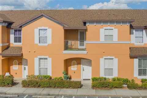 Adosado en Kissimmee, Florida 3 dormitorios, 133.78 m2 № 2157259