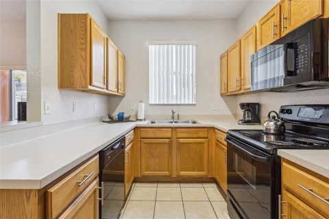Adosado en venta en Kissimmee, Florida, 3 dormitorios, 133.78 m2 № 2157259 - foto 12